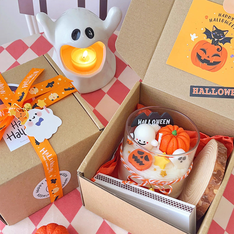 Halloween pumpkin ghost scented candle with a great appearance, cute and perfect as a souvenir gift