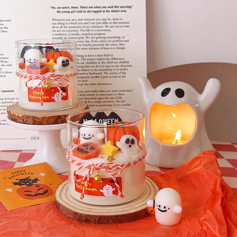 Halloween pumpkin ghost scented candle with a great appearance, cute and perfect as a souvenir gift